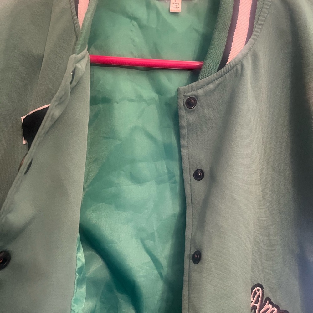 Jacket - Picture 9 of 9